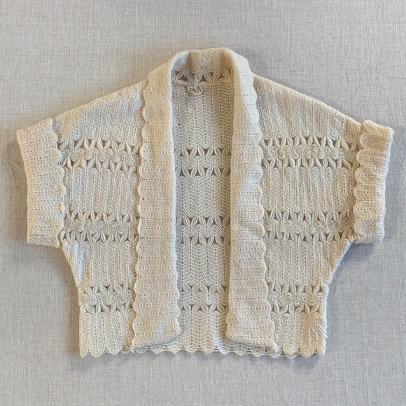 Vintage Cream Wool Knit Bolero Style Sweater - M/L - Picture 1 of 8